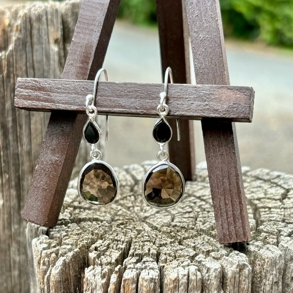 Smoky Quartz & Onyx Earrings - Picture 8 of 14